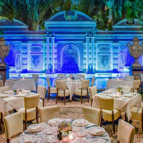 mansion versace restaurant
